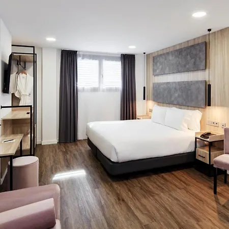 Отель Sercotel Delicias