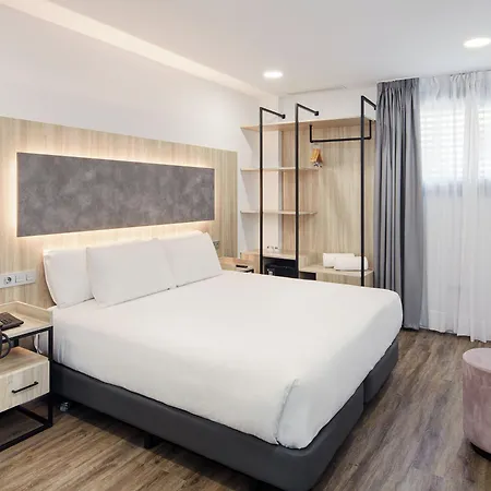 Отель Sercotel Delicias 4*